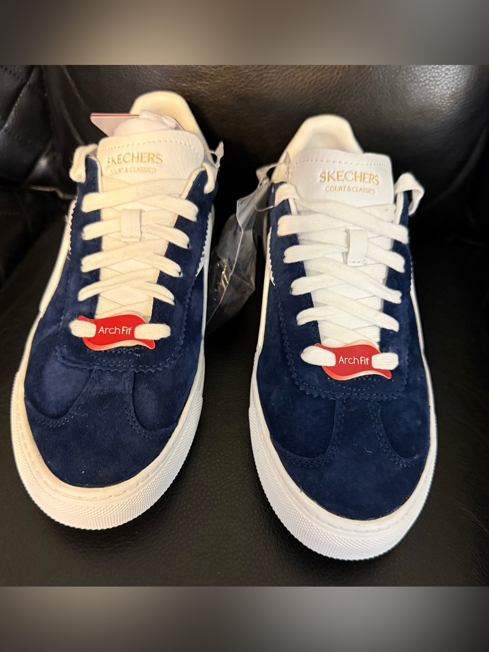 Sketchers Arch-Fit Shoes